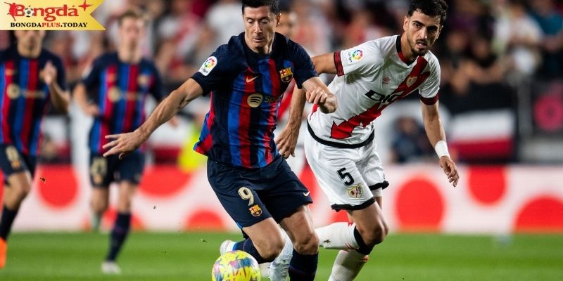 Soi kèo Rayo Vallecano vs Barcelona: Điểm qua phong độ 2 CLB 